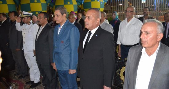 بالفيديو والصور.. السويس تحتفل بيوم السياحة العالمي بعروض السمسمية