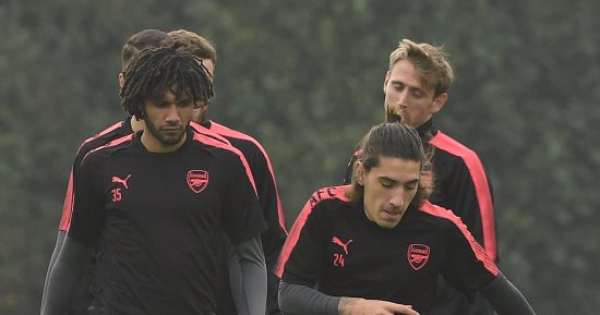 بالصور.. محمد الننى يشارك بتدريبات أرسنال استعداداً لموقعة اليوروباليج