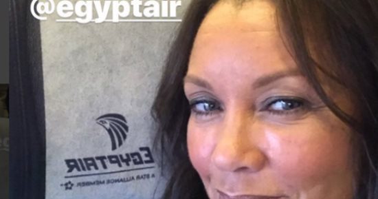 فانيسا ويليامز تنشر صورة على طائرة "مصر للطيران".. وتعلق: مغامرة جديدة بمصر