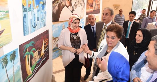 بالصور.. محافظ البحيرة تشهد الحفل الختامى لمحكى الشباب