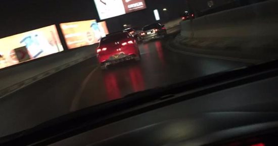 قارئ يرصد سيارة بدون لوحات معدنية على كوبرى المشير بالتجمع الخامس