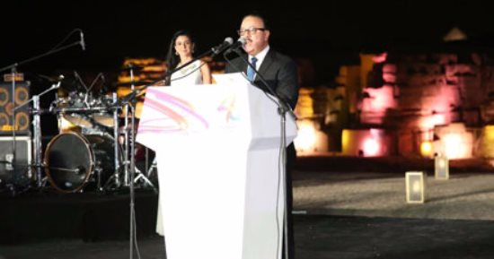 وزير الاتصالات: كابل بحرى يربط الساحل الشرقى الإفريقى بأوروبا نهاية العام