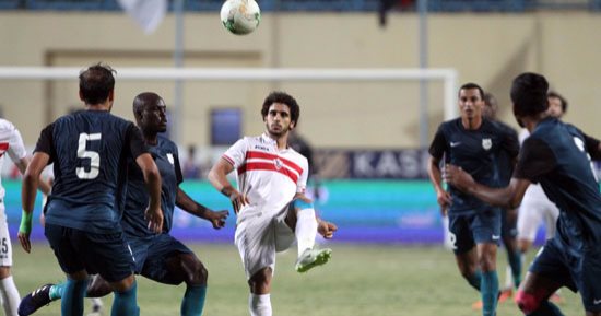 بعد 60 دقيقة.. التعادل السلبى مستمر بين الزمالك وإنبى