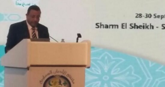 مساعد وزير الآثار يستعرض أهمية سيناء حاضنة الديانات بمؤتمر شرم الشيخ