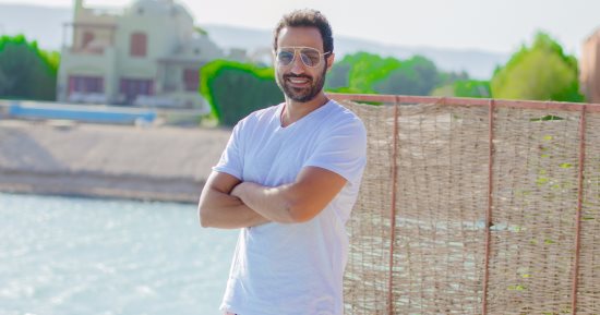 جلسات مغلقة بين أحمد فهمى ومؤلفى مسلسله الرمضانى المقبل  