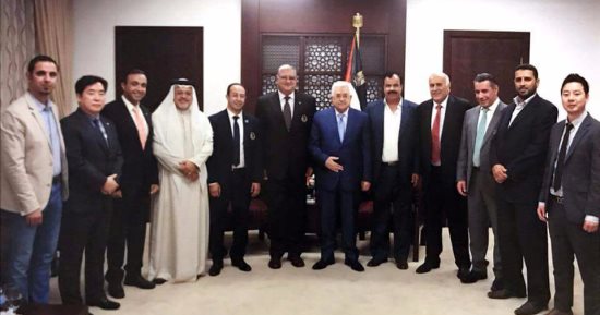 شاهد.. أبو مازن يستقبل الوفود المشاركة ببطولة فلسطين للتايكوندو