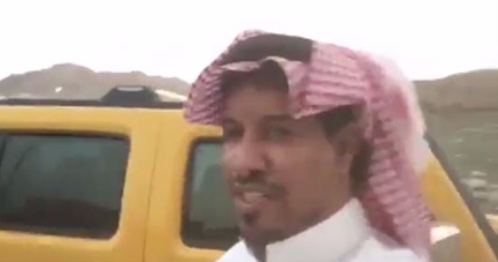 بعد السماح للمرأة بقيادة السيارة.. سعودى يهدى زوجته "هامر"