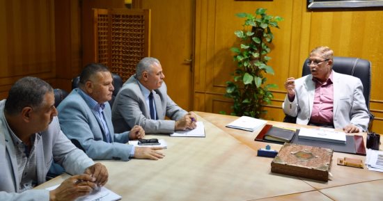 محافظ الإسماعيلية : تلقينا طلبات لتقنين واضعى اليد على مساحة 12 ألف فدان