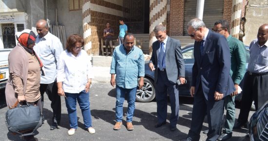  محافظ قنا يتابع أعمال إعادة رصف الطرق ومشروعات الغاز الطبيعى