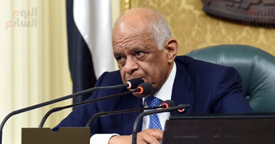 البرلمان يرجئ التصويت على قرض بـ10 مليون دولار لمكافحة انفلونزا الطيور 