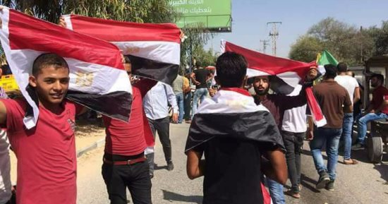 مرصد الإفتاء: رفع صور الرئيس السيسى فى غزة يعكس دور مصر بالقضية الفلسطينية