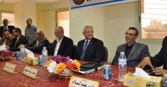 رئيس جامعة المنيا: المعلم هو الأساس الذى يبنى عليه المجتمع