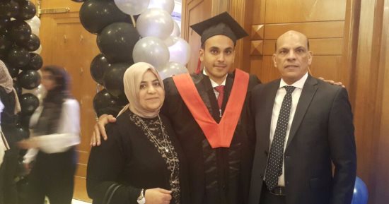 بالصور.. نائب رئيس لجنة الحكام يحتفل بتخرج ابنه