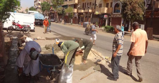 بالصور.. رفع كفاءة الشوارع الرئيسية قبل الموسم السياحى الشتوى بالأقصر