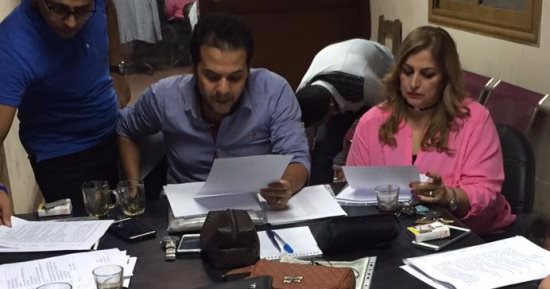 بالصور.. الليبية خدوجة صبرى تقدم "حدث فى بلاد السعادة" من إنتاج البيت الفنى للمسرح