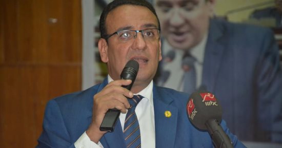 بالصور.. النائب صلاح حسب الله يعقد مؤتمرا لتقديم كشف حساب لأهالى دائرته