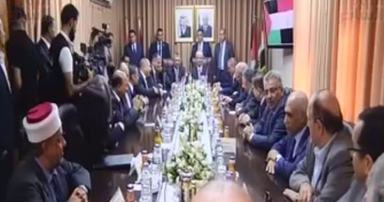 بالفيديو.. شاهد فى دقيقة.. القاهرة تعيد غزة لـ"الحضن العربى"