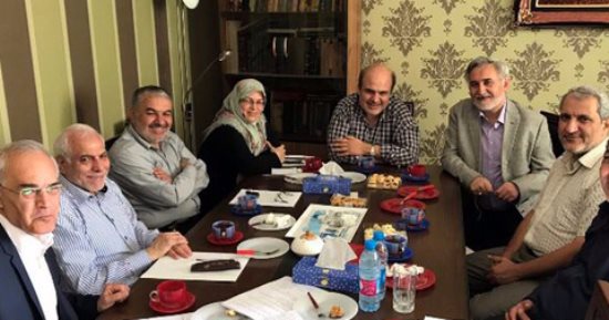السجن والمنع من العمل السياسى لـ7 إصلاحيين فى إيران