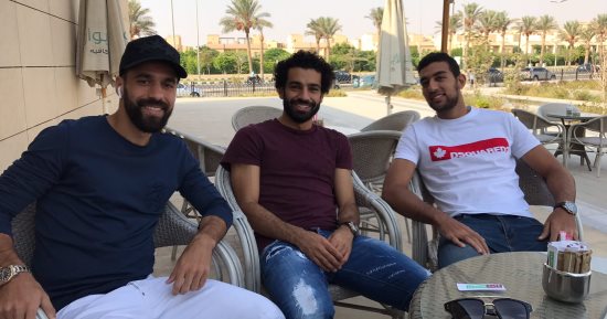 محمد صلاح يدعم عبد الله السعيد قبل مواجهة الكونغو