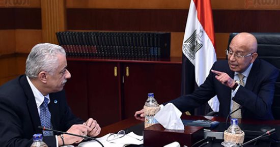 بالصور.. رئيس الوزراء يؤكد على أهمية المتابعة المستمرة لضمان انتظام العملية التعليمية