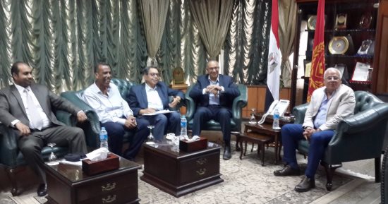 بالصور.. نائب وزير الاسكان يصل بورسعيد لوضع حجر الأساس 352 منزلا وحظيرة
