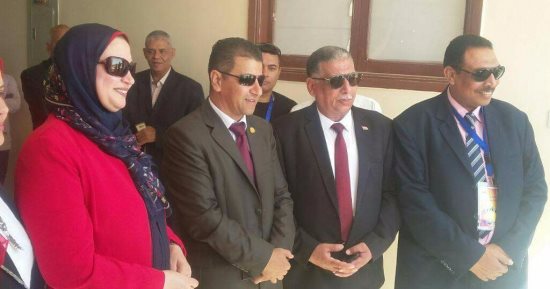 بالصور.. التعليم تنفذ أولى قوافل الرعاية اﻻجتماعية فى الوادى الجديد