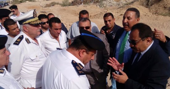 بالصور.. مدير أمن الإسكندرية يتفقد استاد برج العرب قبل مباراة مصر والكونغو