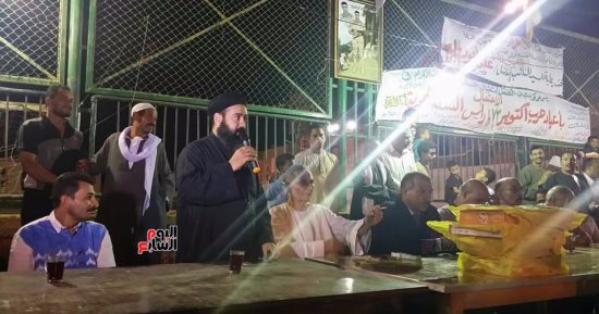  مسلمو وأقباط قرية "الفنت الشرقية" ببنى سويف يحتفلون بذكرى أكتوبر المجيدة