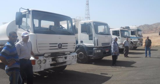 بالصور.. نائب رئيس مدينة دهب يتفقد الاستعدادات الخاصة بمواجهة السيول