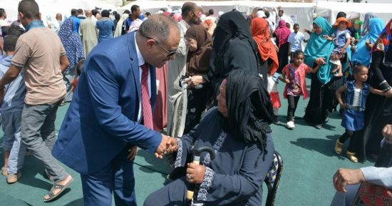 بالصور.. مدير أمن الوادى وسكرتير عام المحافظة يتفقدان القافلة الطبية  