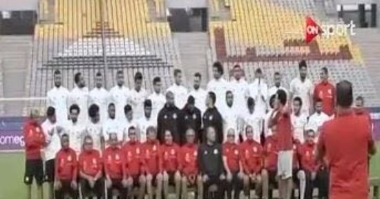 "ON Sport" تعرض صورة تذكارية للمنتخب استعدادا لمونديال روسيا