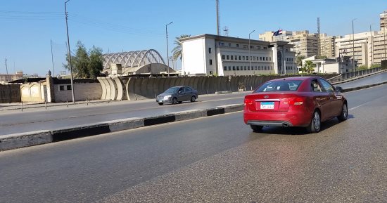 النشرة المرورية.. سيولة بمحاور القاهرة والجيزة وسط انتشار أمنى