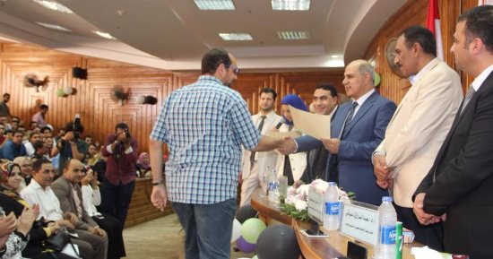 رئيس جامعة كفر الشيخ يرعى حفل استقبال الطلاب الجدد بكليات الطب
