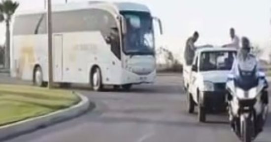 بالفيديو.. منتخب الكونغو يتوجه إلى استاد برج العرب لمواجهة الفراعنة