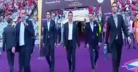 بالفيديو.. نجوم "ON Sport" يجوبون استاد برج العرب والجماهير تشعل المدرجات