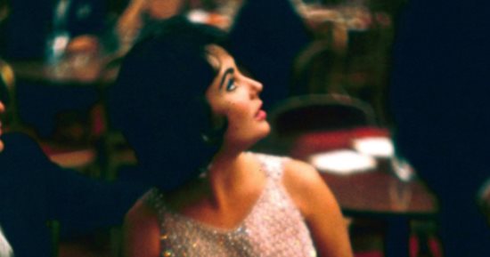 شاهد إليزابيث تايلور بصورة نادرة فى أوبرا متروبوليتان عام 1959