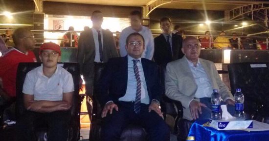  وزير الرى يشاهد مباراة مصر والكونغو مع وفود 50 دولة عربية وإفريقية 
