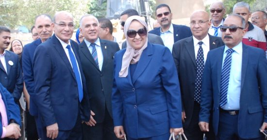 وزيرا الزراعة والرى يطلقان حملة قومية لزراعة النخيل والتوت والزيتون بالمدارس