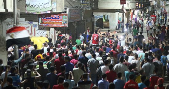 بالصور.. فرحة عارمة بكوم حمادة بعد تأهل الفراعنة إلى مونديال روسيا