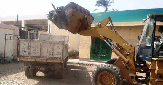  استمرار أعمال النظافة ورفع الاشغالات في حملة مكبرة بسوهاج