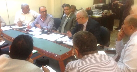 مياه القناة تناقش موقف استهلاك الكهرباء والأجور بالمياه العكرة