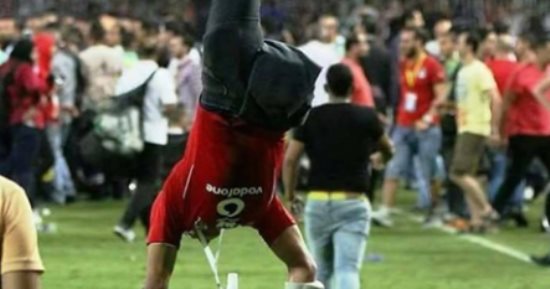بالفيديو.. الراقص بقدم واحدة بعد التأهل لكأس العالم: "العكاز صاحبى وسندى فى الحياة"