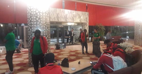 بالصور.. منتخب الكونغو يغادر الإسكندرية فجرا بعد الخسارة أمام الفراعنة