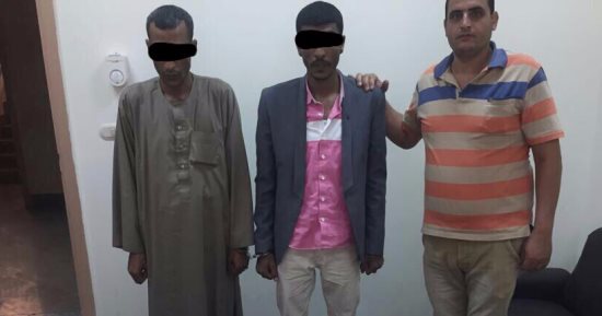 ضبط شقيقين عاطلين بحوزتهما 3 آلاف قرص مخدر بالبحر الأحمر