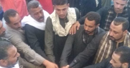 بالصور..أمن أسيوط ينهى خصومة ثأرية بين عائلتى "أبو حديد" و"الملالخة" بالفتح