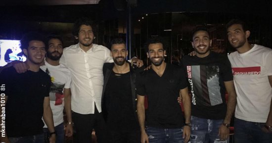 بالصور.. نجوم الفراعنة يحتفلون بالتأهل للمونديال على ضفاف النيل