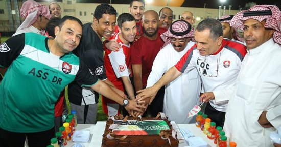بالصور.. الرائد السعودى يحتفل مع شيكابالا بتأهل الفراعنة للمونديال