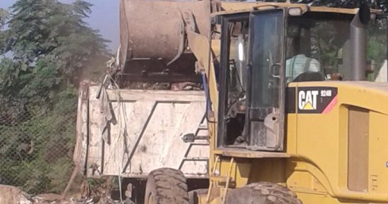 رفع 80 طن قمامة بشوارع وميادين مدينة كفر شكر 