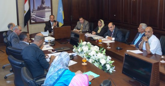محافظ الإسكندرية: إنشاء منطقة ألعاب مائية وكبائن جديدة بالمعمورة