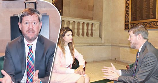 المدير التنفيذى لمجلس الأعمال المصرى الأمريكى ستيف لوتس فى أول حوار لصحيفة عربية: السوق المصرية مفتاح نجاح الشرق الأوسط والعالم.. ومتفائلون بمستقبلها الاقتصادى..ووفد مصرى يزور غرفة التجارة الأمريكية منتصف الشهر
